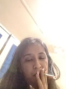 cute indianxo online show from May 29, 2026, 4:07 am