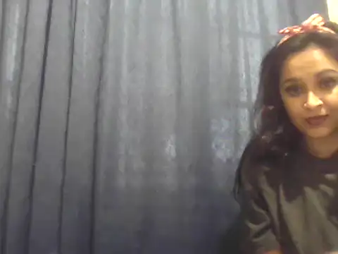 Snapshot of cute_indianxo chatting on September 27, 2025, 3:51 pm cute indianxo online show from September 27, 2025, 3:51 pm