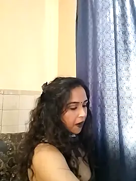 cute indianxo online show from May 19, 2026, 10:55 am