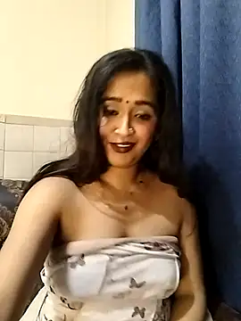 cute indianxo online show from April 30, 2026, 8:57 pm