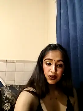 cute indianxo online show from May 4, 2026, 8:11 pm