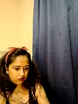 cute indianxo online show from April 8, 2026, 6:42 pm