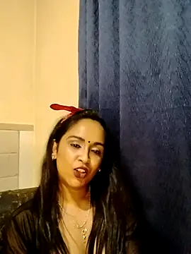 cute indianxo online show from April 2, 2026, 6:03 pm