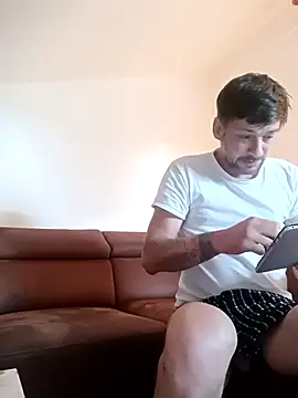 a7ex online show from September 13, 2025, 10:15 am