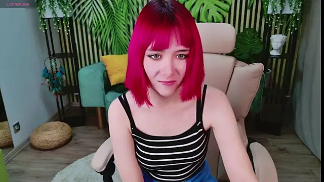 Ketrin Jones online show from October 20, 2025, 5:09 am