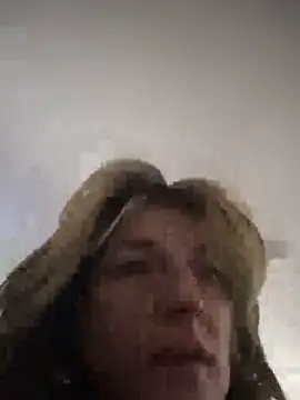Snapshot of MrsSizzle chatting on October 12, 2025, 5:58 pm MrsSizzle online show from October 12, 2025, 5:58 pm
