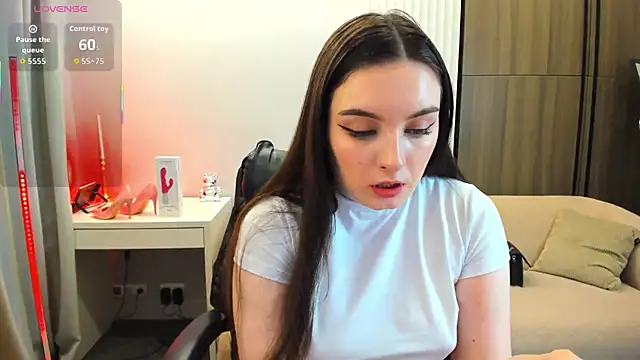 Snapshot of _Shy_Jenny_ chatting on October 22, 2025, 1:05 am Shy Jenny online show from October 22, 2025, 1:05 am