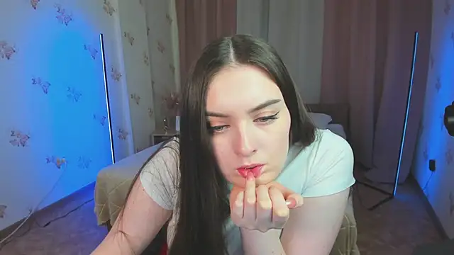  Shy Jenny  online show from May 17, 2026, 1:05 am