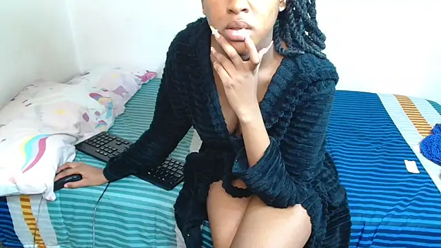 Snapshot of SinfullyForbiddeno7 chatting on November 2, 2025, 4:17 am SinfullyForbiddeno7 online show from November 2, 2025, 4:17 am