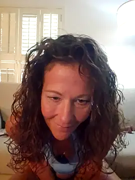 Snapshot of PhynneNicole chatting on November 14, 2025, 7:17 pm PhynneNicole online show from November 14, 2025, 7:17 pm