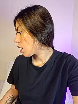 AmaiaSalvatore online show from November 30, 2025, 8:53 pm