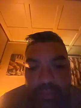 Snapshot of alinbaiatulr chatting on October 11, 2025, 10:00 pm alinbaiatulr online show from October 11, 2025, 10:00 pm