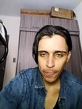 Snapshot of danylano chatting on October 7, 2025, 9:05 pm danylano online show from October 7, 2025, 9:05 pm