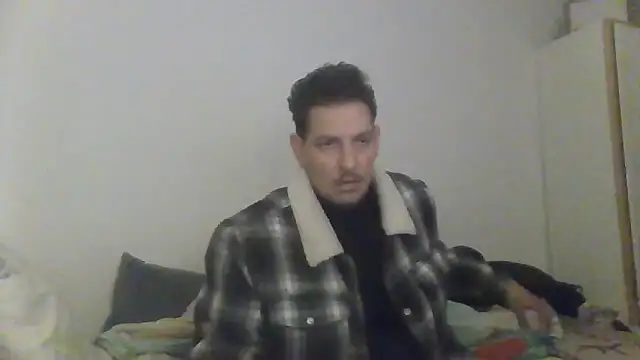 Snapshot of ARTANIS20 chatting on April 11, 2026, 3:36 am ARTANIS20 online show from April 11, 2026, 3:36 am