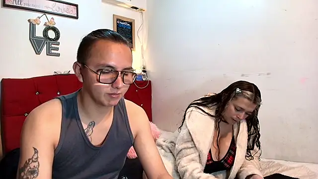 Husbands Horny online show from October 15, 2025, 1:41 pm