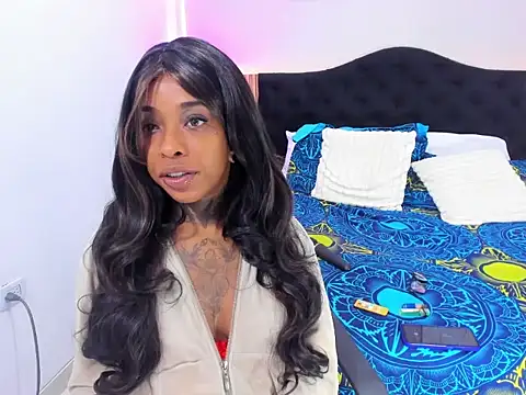 Snapshot of Pauline_Fox chatting on March 7, 2026, 3:13 am Pauline Fox online show from March 7, 2026, 3:13 am