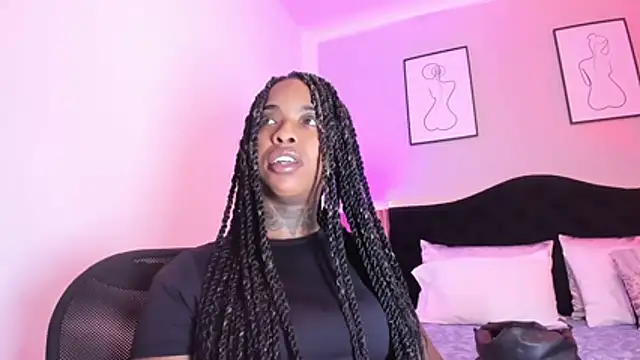 Snapshot of Pauline_Fox chatting on April 15, 2026, 1:55 am Pauline Fox online show from April 15, 2026, 1:55 am