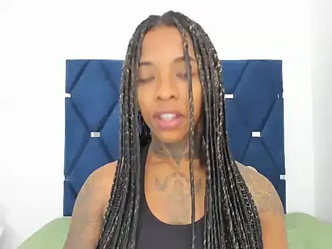 Pauline Fox online show from October 18, 2025, 1:51 am