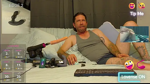 Snapshot of danoo84 chatting on October 14, 2025, 3:29 am danoo84 online show from October 14, 2025, 3:29 am