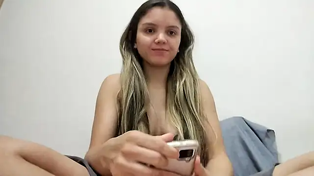 isabelly08ty online show from September 28, 2025, 6:26 pm