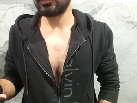 mlove902 online show from November 7, 2025, 7:18 pm