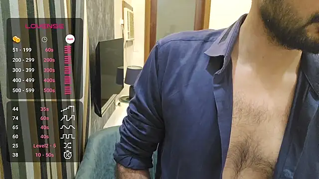 mlove902 online show from September 13, 2025, 7:03 pm