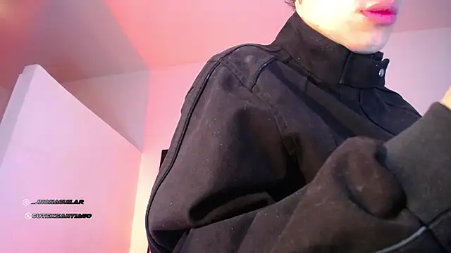 Snapshot of santiago_cutex chatting on October 29, 2025, 1:21 pm santiago cutex online show from October 29, 2025, 1:21 pm