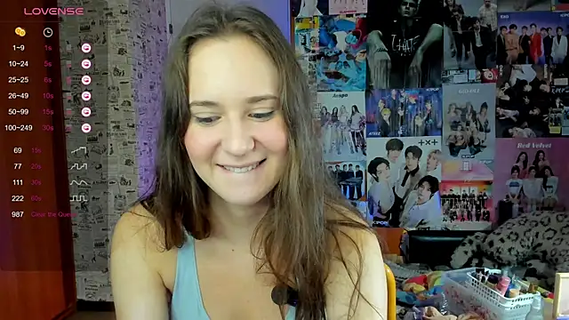 LucyRose3 online show from September 14, 2025, 4:40 pm