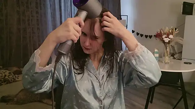 LucyRose3 online show from February 22, 2026, 1:35 pm