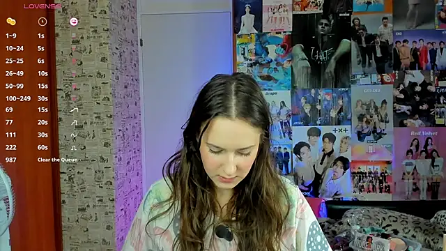 LucyRose3 online show from September 12, 2025, 6:24 am