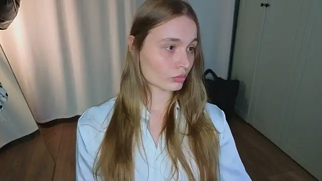 lisa schiele online show from May 19, 2026, 8:27 pm