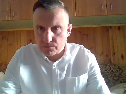 Snapshot of Maksymilian1 chatting on April 5, 2026, 8:43 am Maksymilian1 online show from April 5, 2026, 8:43 am