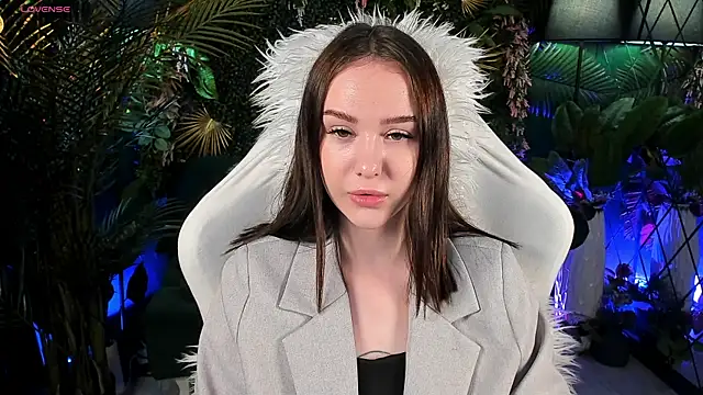 Snapshot of MarySparkle chatting on November 14, 2025, 3:32 am MarySparkle online show from November 14, 2025, 3:32 am