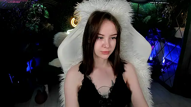 Snapshot of MarySparkle chatting on November 15, 2025, 3:21 am MarySparkle online show from November 15, 2025, 3:21 am