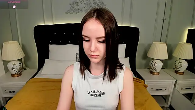 Snapshot of MarySparkle chatting on October 13, 2025, 3:52 am MarySparkle online show from October 13, 2025, 3:52 am