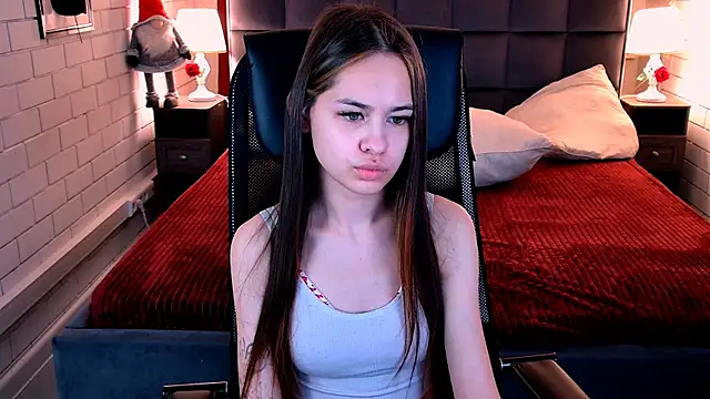 Snapshot of UliaNeer chatting on March 18, 2026, 5:10 am UliaNeer online show from March 18, 2026, 5:10 am