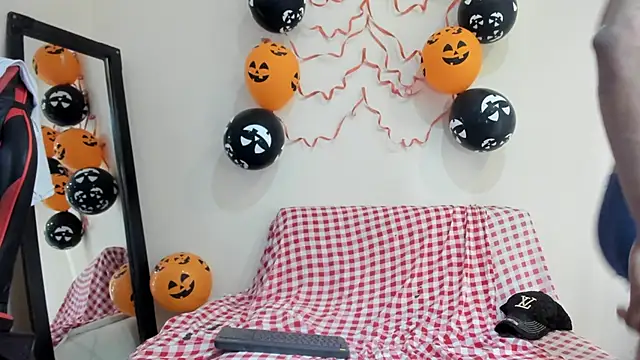 Snapshot of axel_rousse2 chatting on October 24, 2025, 10:20 pm axel rousse2 online show from October 24, 2025, 10:20 pm