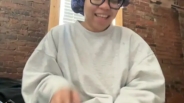 Snapshot of zahrabliss chatting on February 1, 2026, 6:39 pm zahrabliss online show from February 1, 2026, 6:39 pm