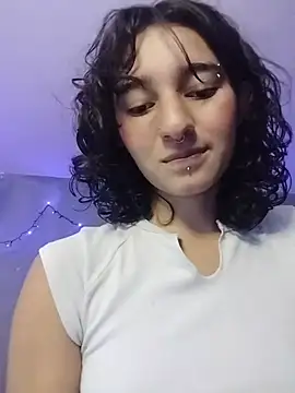 Snapshot of LuaBusch chatting on February 2, 2026, 6:18 pm LuaBusch online show from February 2, 2026, 6:18 pm