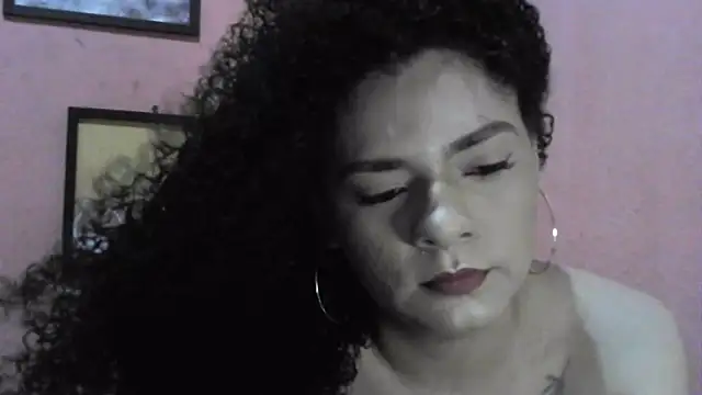 Cachinhospreto online show from December 21, 2025, 9:37 pm