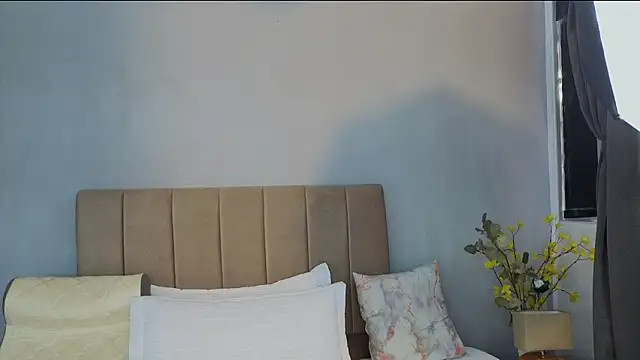 Penelophe01 online show from March 13, 2026, 7:30 pm