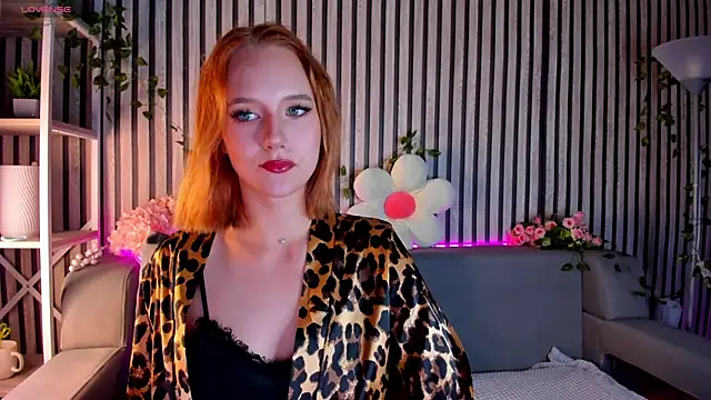Casey Sweeet online show from July 6, 2026, 11:51 pm