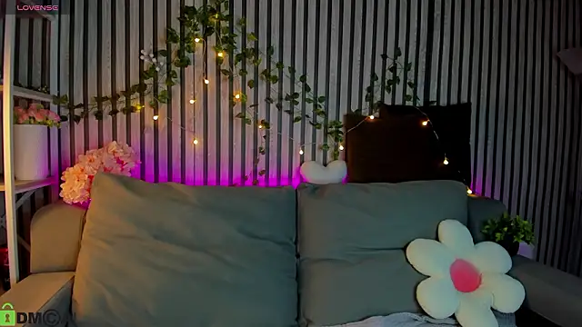 Casey Sweeet online show from March 12, 2026, 9:24 am