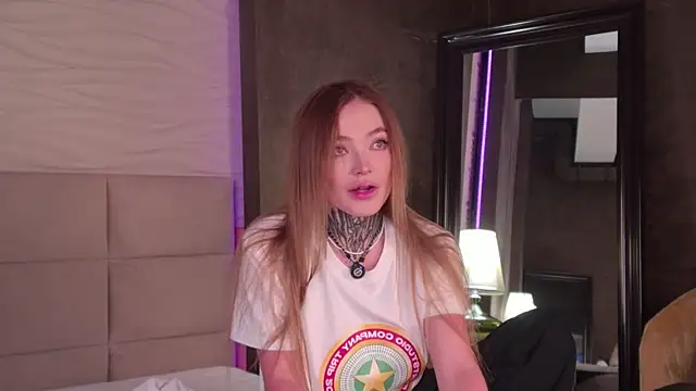 AriWild online show from March 27, 2026, 5:16 am