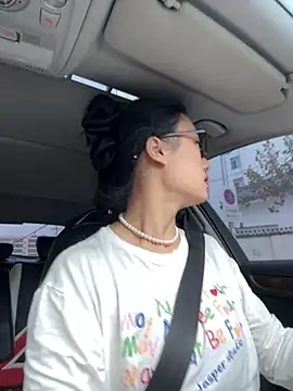 wen521 online show from September 24, 2025, 12:51 am