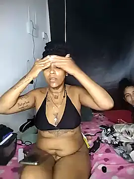 Snapshot of Vale_Nikol21 chatting on March 25, 2026, 12:44 am Vale Nikol21 online show from March 25, 2026, 12:44 am