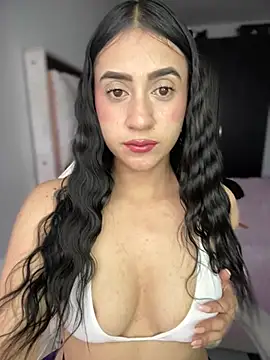isabela l online show from May 16, 2026, 10:31 pm