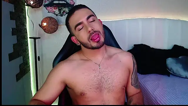 adamhairy online show from June 1, 2026, 7:46 pm