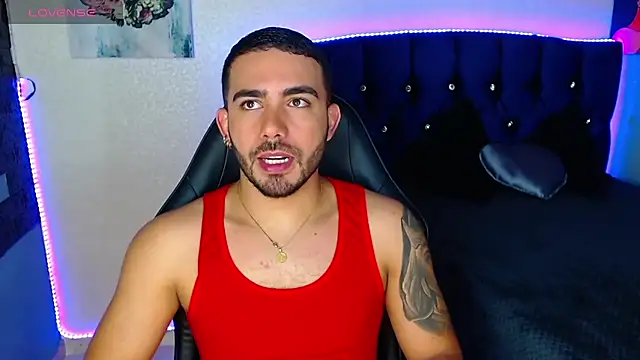 Snapshot of adamhairy chatting on April 8, 2026, 7:15 pm adamhairy online show from April 8, 2026, 7:15 pm