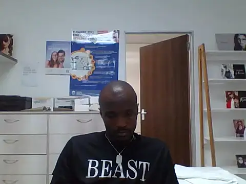 Snapshot of TPNUTS chatting on September 30, 2025, 10:10 am TPNUTS online show from September 30, 2025, 10:10 am